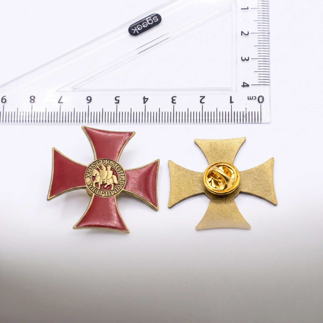 Medieval Knight Crusader Templar Red Cross Costume Pin Badge Replica