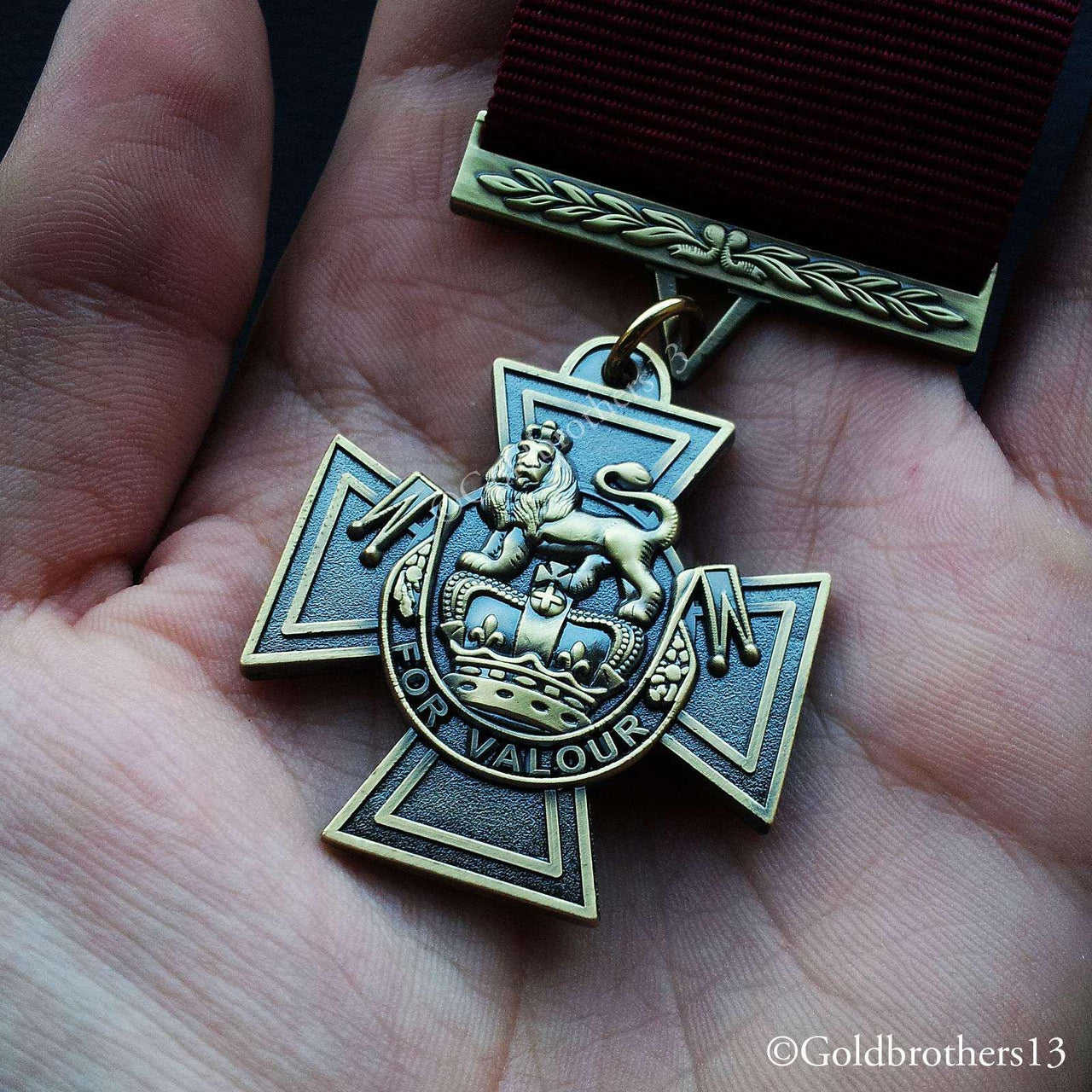 Military medals Set France Victoria Cross - Conspicuous Gallantry Cross - George Cross Replica